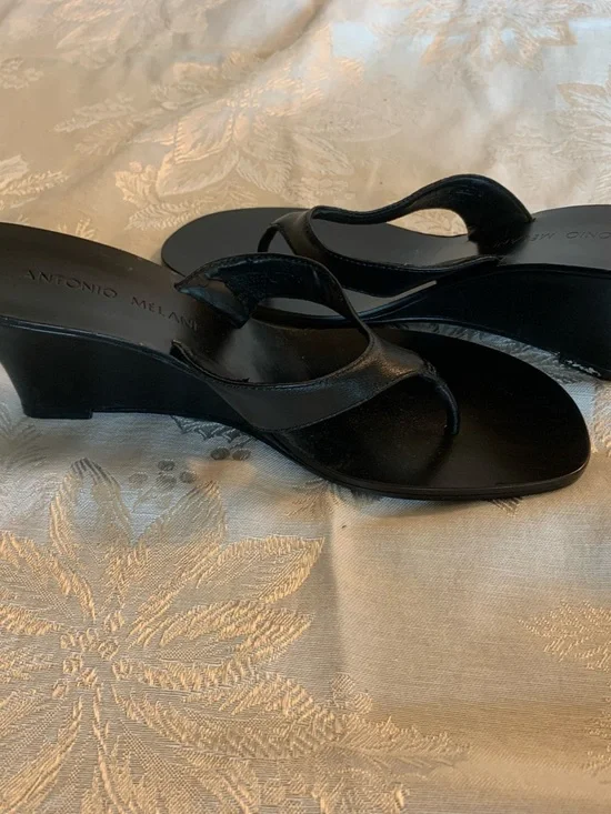 ANTONIO MELANI Black Leather Thong Mules - Picture 4 of 5